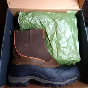 Eddie Bauer Pull On Snow Foil Boot